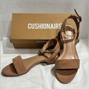Cushionaire Nila Dress Sandals Taupe NIB